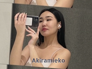 Akiramieko