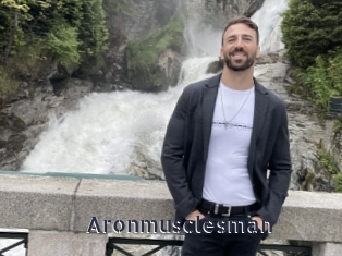 aronmusclesman webcam livesex