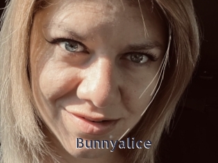 bunnyalice webcam livesex