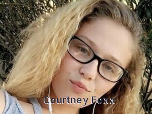 Courtney_Foxx