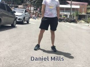 Daniel_Mills