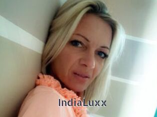 IndiaLuxx webcam livesex