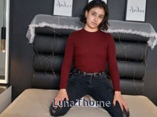 LunaThorne webcam livesex