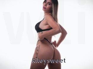 rileysweet webcam livesex