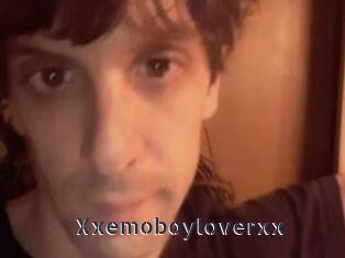 Xxemoboyloverxx